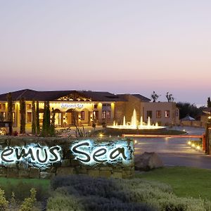 Anthemus Sea Beach Hotel And Spa